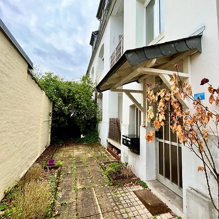 White&grey 3br Proche Centre Et Gare Apartment