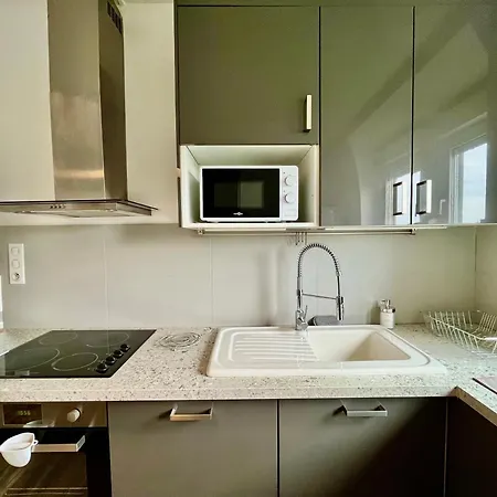 White&grey 3br Proche Centre Et Gare Apartment Thionville