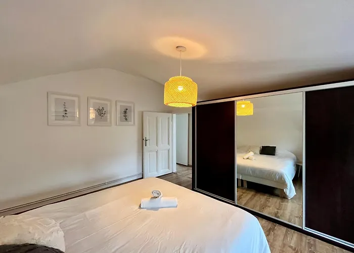 White&grey 3br Proche Centre Et Gare Apartment