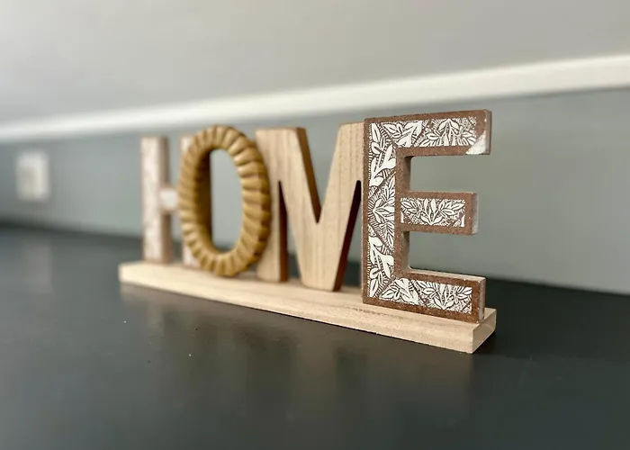 White&grey 3br Proche Centre Et Gare טיונוויל