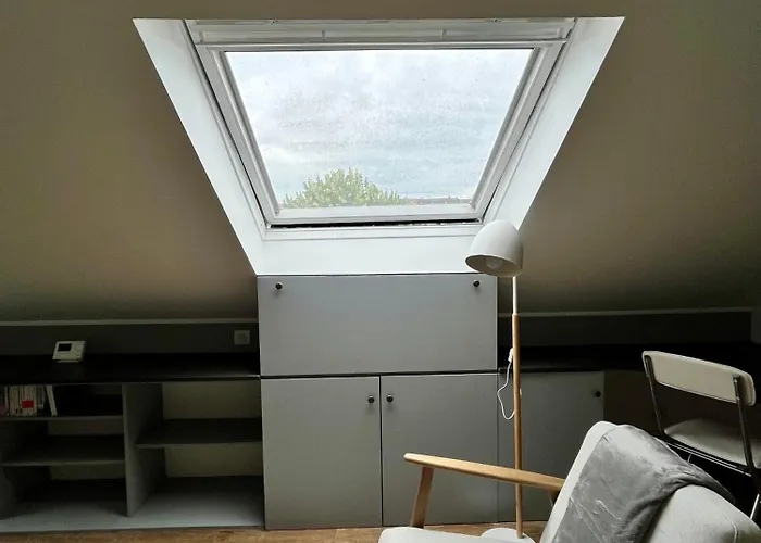 White&grey 3br Proche Centre Et Gare Apartment