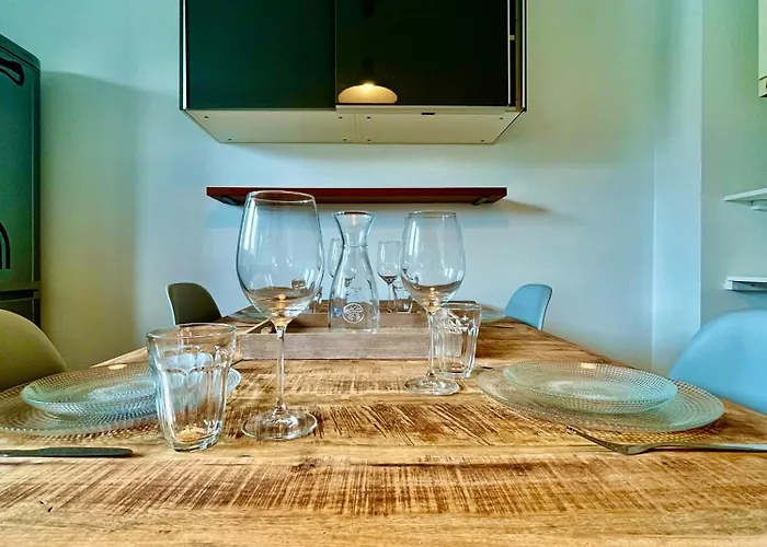 White&grey 3br Proche Centre Et Gare * טיונוויל