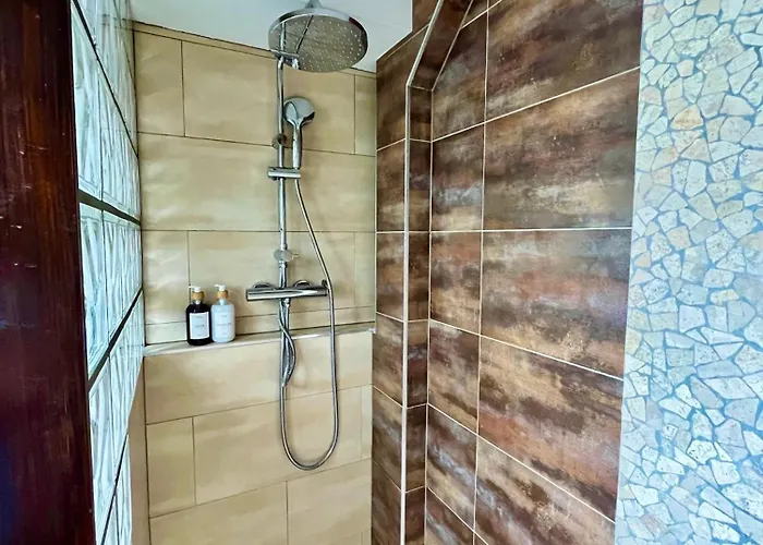 דירה White&grey 3br Proche Centre Et Gare טיונוויל